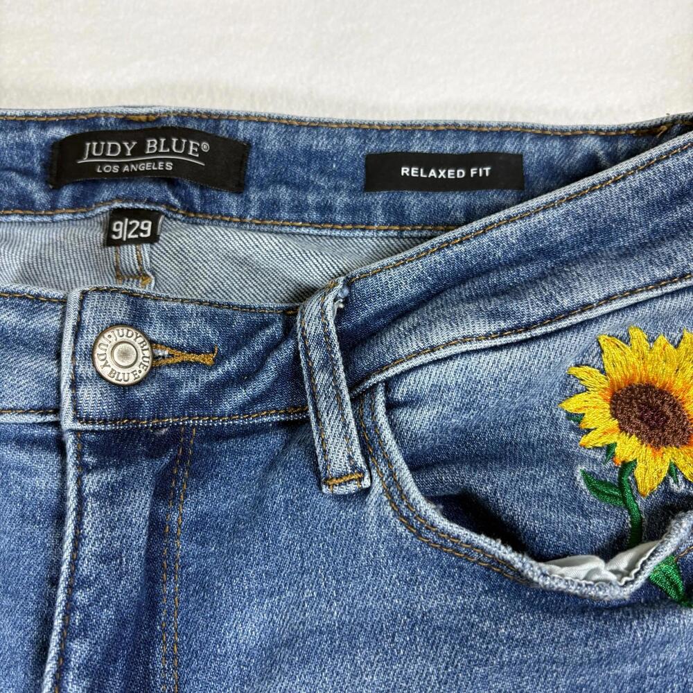 Judy Blue Relaxed Fit Jeans Womens 9/29 Sunflower Embroidered Frayed Y2K Retro - Picture 2 of 8